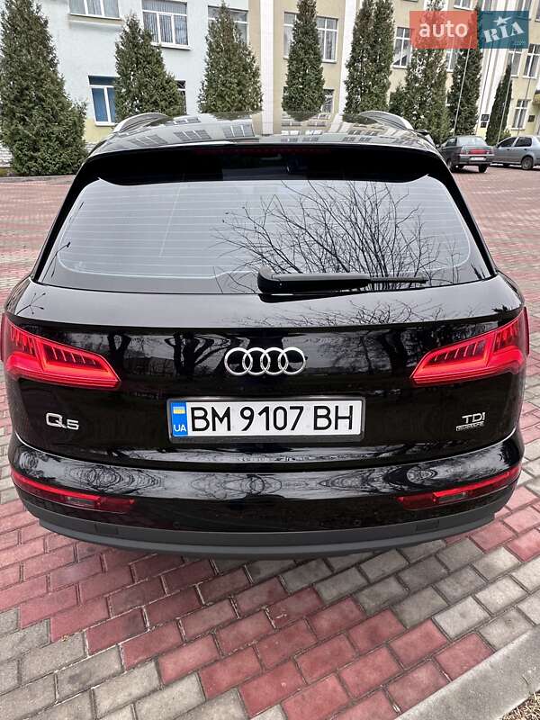 Внедорожник / Кроссовер Audi Q5 2017 в Киеве