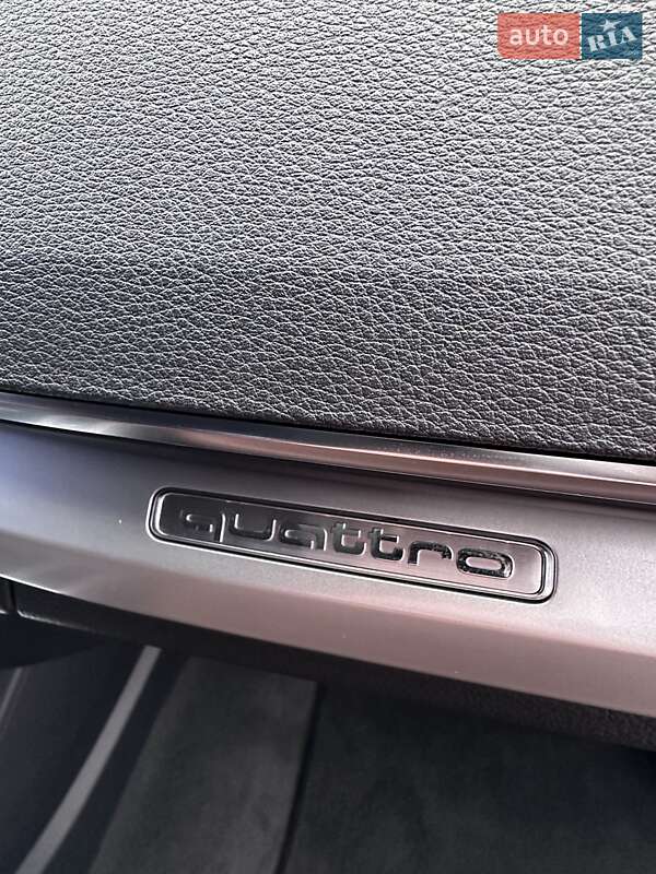 Внедорожник / Кроссовер Audi Q5 2017 в Киеве