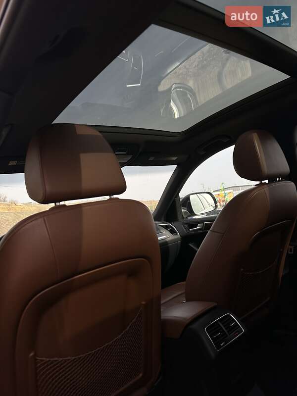 Внедорожник / Кроссовер Audi Q5 2010 в Одессе