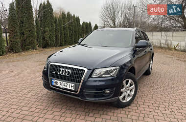 Внедорожник / Кроссовер Audi Q5 2010 в 