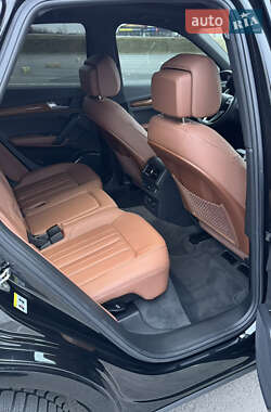 Внедорожник / Кроссовер Audi Q5 2023 в 