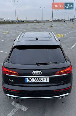 Внедорожник / Кроссовер Audi Q5 2023 в 
