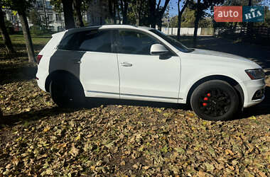 Позашляховик / Кросовер Audi Q5 2015 в Києві