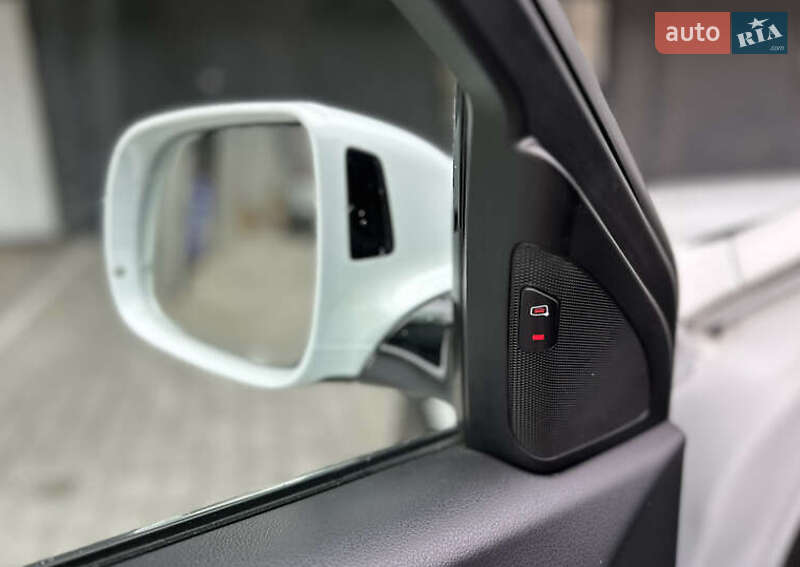 Внедорожник / Кроссовер Audi Q5 2015 в Львове