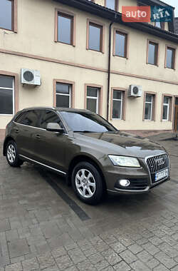 Внедорожник / Кроссовер Audi Q5 2012 в 