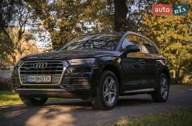 Внедорожник / Кроссовер Audi Q5 2018 в Одессе