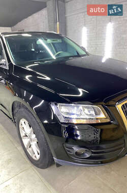 Внедорожник / Кроссовер Audi Q5 2012 в 