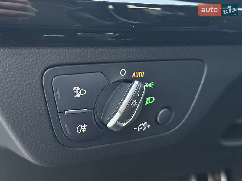 Позашляховик / Кросовер Audi Q5 2021 в Луцьку