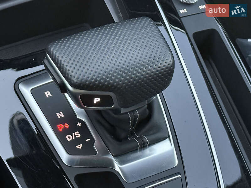 Позашляховик / Кросовер Audi Q5 2021 в Луцьку