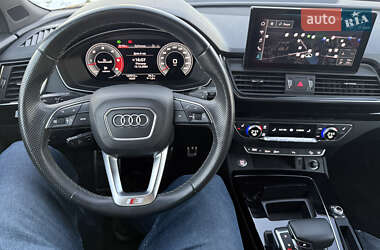 Внедорожник / Кроссовер Audi Q5 2021 в 
