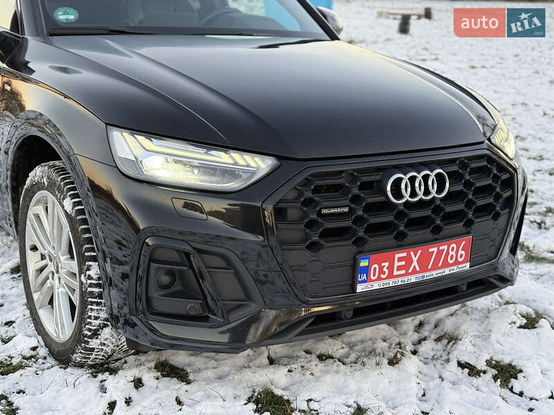 Позашляховик / Кросовер Audi Q5 2021 в Луцьку