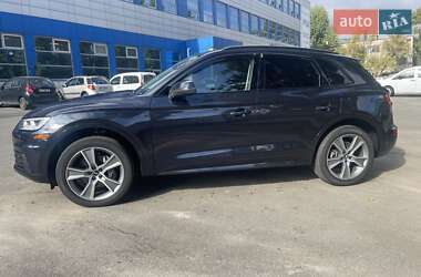 Позашляховик / Кросовер Audi Q5 2019 в Києві