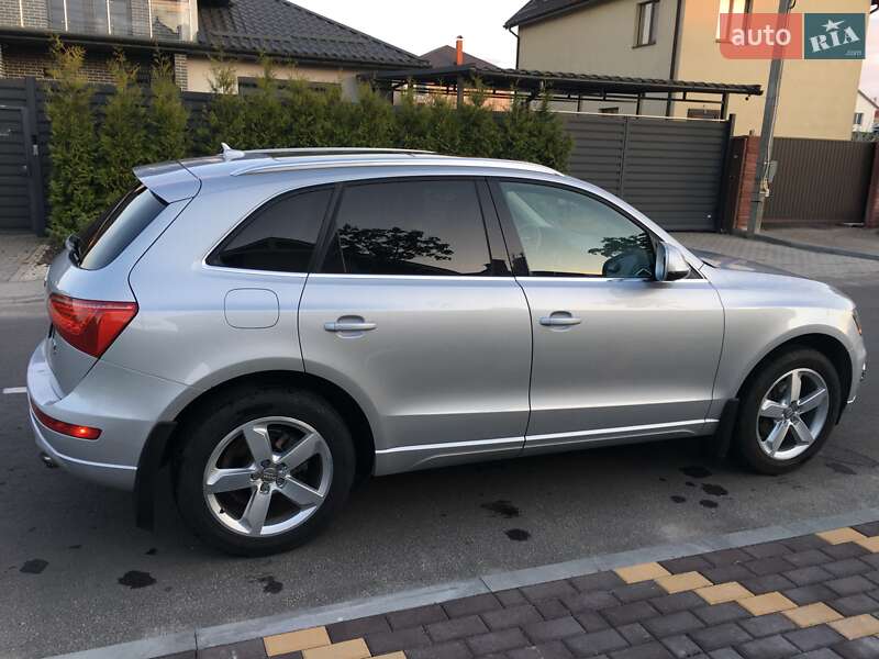 Позашляховик / Кросовер Audi Q5 2011 в Києві