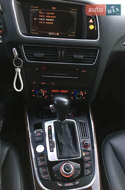 Внедорожник / Кроссовер Audi Q5 2011 в Киеве