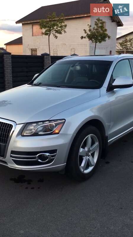 Позашляховик / Кросовер Audi Q5 2011 в Києві