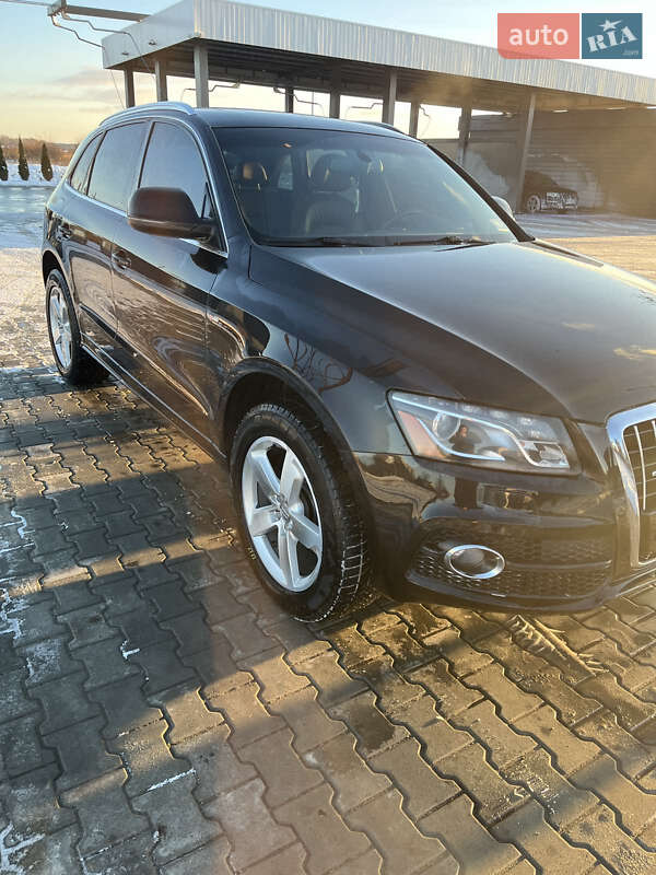 Внедорожник / Кроссовер Audi Q5 2011 в 