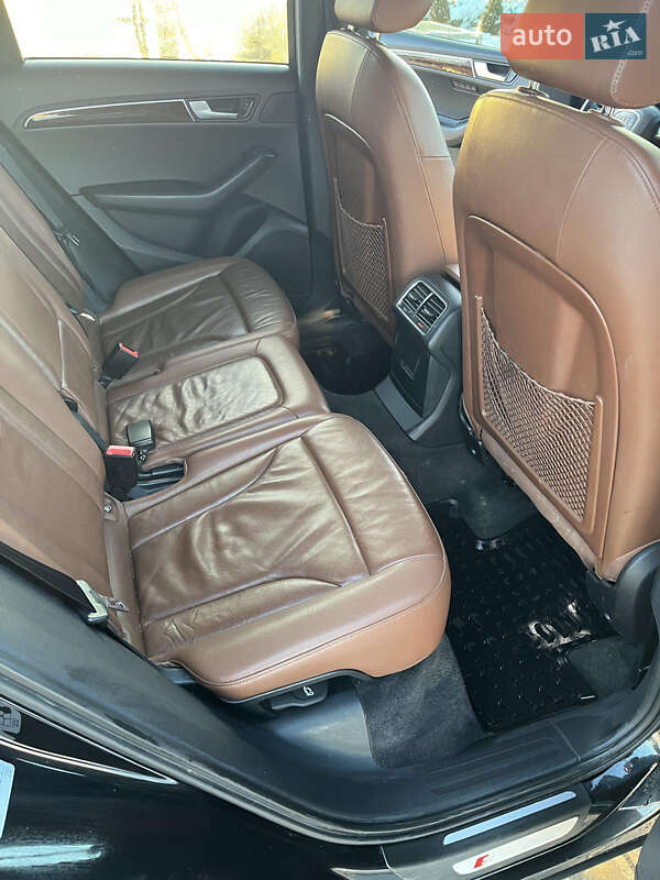 Внедорожник / Кроссовер Audi Q5 2011 в Львове