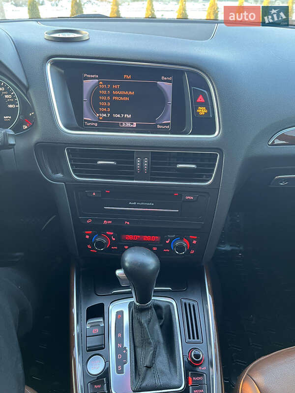 Внедорожник / Кроссовер Audi Q5 2011 в Львове