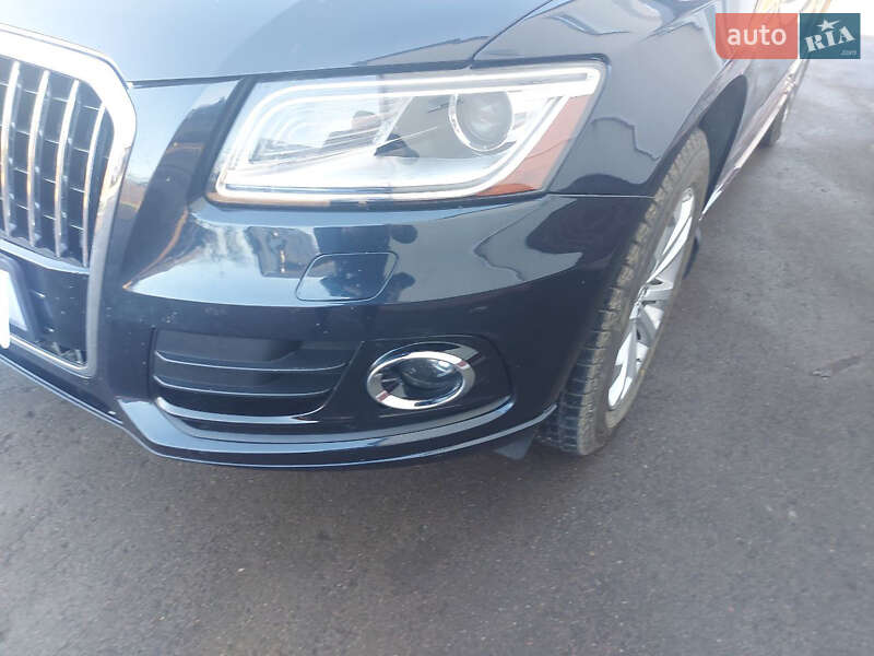 Позашляховик / Кросовер Audi Q5 2015 в Гусятині