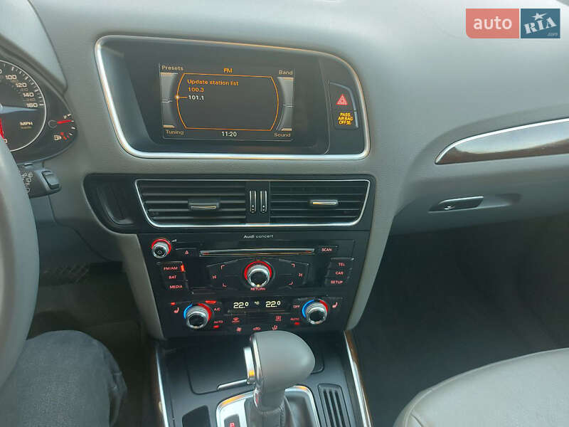 Позашляховик / Кросовер Audi Q5 2015 в Гусятині