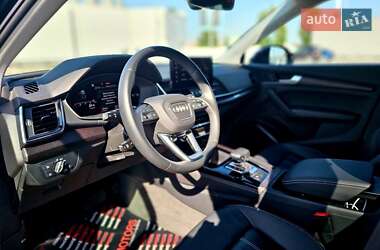 Позашляховик / Кросовер Audi Q5 2021 в Києві