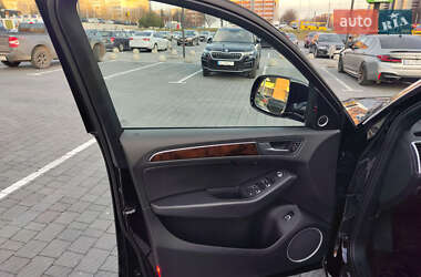 Внедорожник / Кроссовер Audi Q5 2015 в 