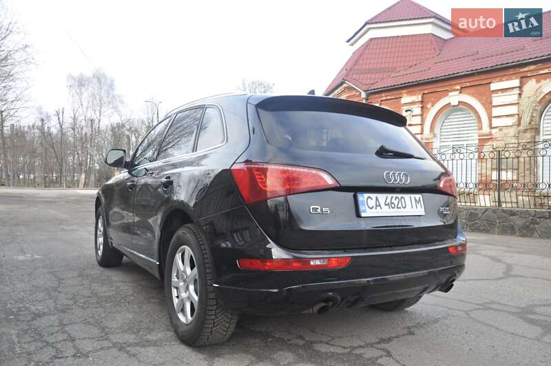 Внедорожник / Кроссовер Audi Q5 2011 в Смеле