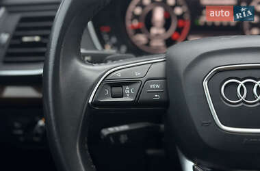 Внедорожник / Кроссовер Audi Q5 2017 в 