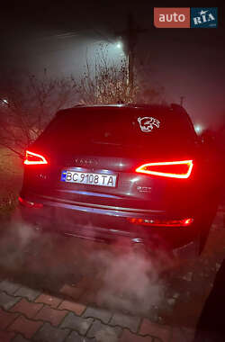 Позашляховик / Кросовер Audi Q5 2016 в 