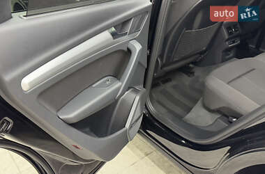 Внедорожник / Кроссовер Audi Q5 2021 в 