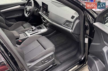 Внедорожник / Кроссовер Audi Q5 2021 в 