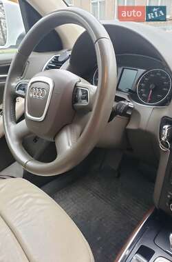 Позашляховик / Кросовер Audi Q5 2010 в 