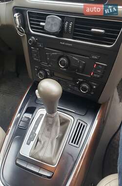Позашляховик / Кросовер Audi Q5 2010 в 