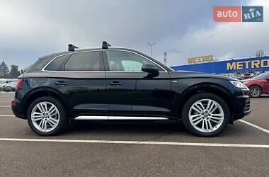 Позашляховик / Кросовер Audi Q5 2018 в Києві