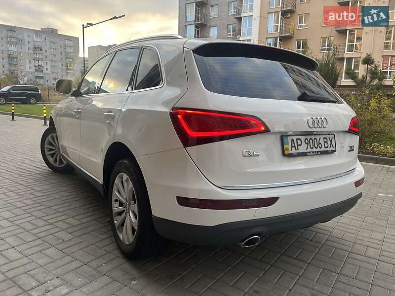 Внедорожник / Кроссовер Audi Q5 2015 в Днепре