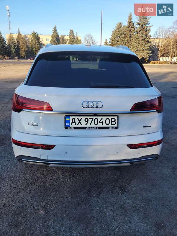 Позашляховик / Кросовер Audi Q5 2020 в Харкові