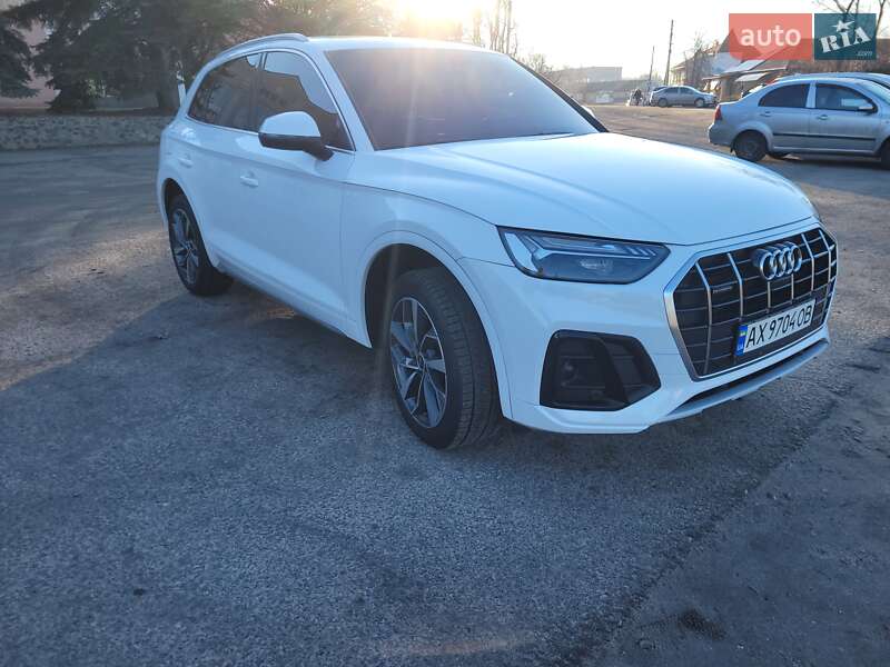 Позашляховик / Кросовер Audi Q5 2020 в Харкові