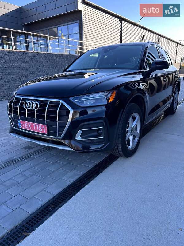 Внедорожник / Кроссовер Audi Q5 2021 в Луцке