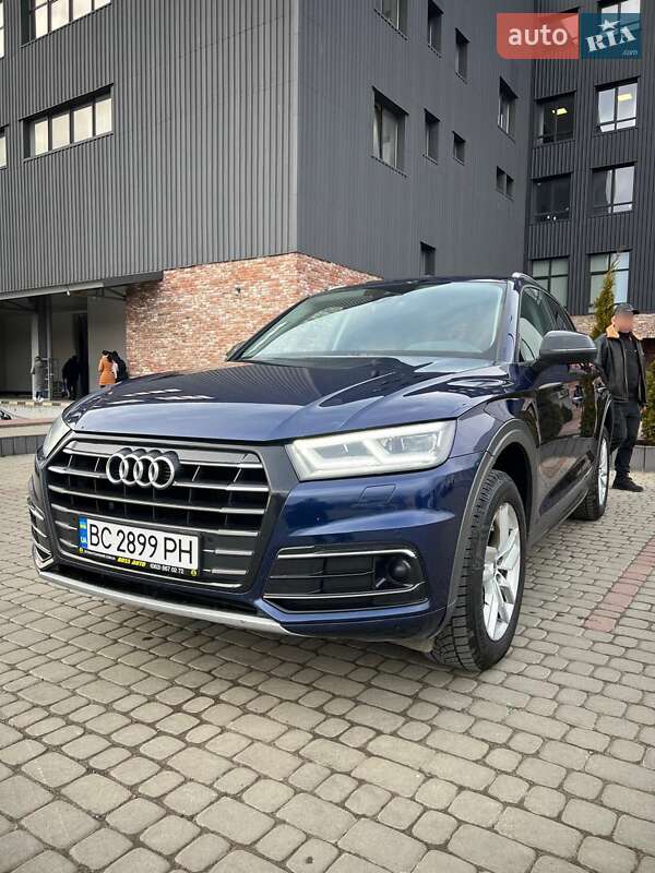 Позашляховик / Кросовер Audi Q5 2020 в Львові