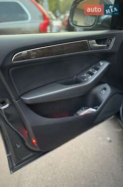 Позашляховик / Кросовер Audi Q5 2013 в 