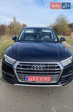 Внедорожник / Кроссовер Audi Q5 2017 в 