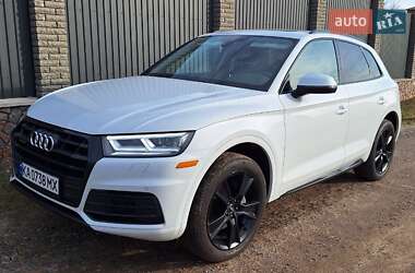 Внедорожник / Кроссовер Audi Q5 2019 в 