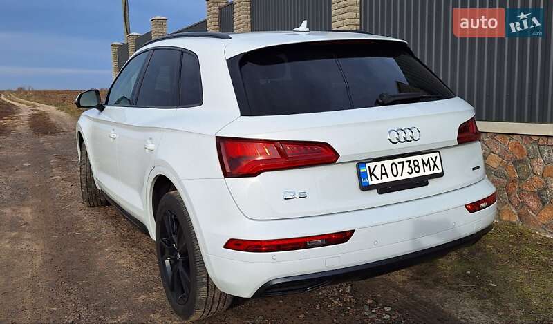 Внедорожник / Кроссовер Audi Q5 2019 в Фастове