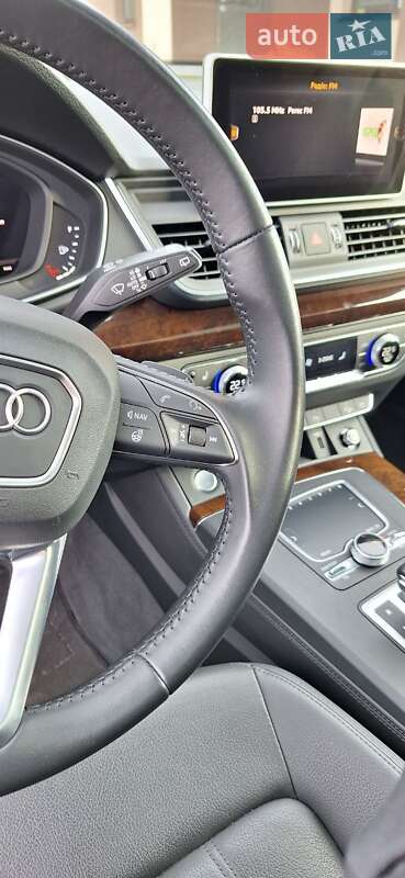Внедорожник / Кроссовер Audi Q5 2019 в Фастове