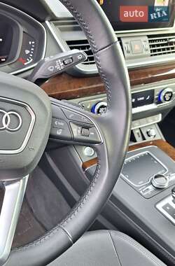 Внедорожник / Кроссовер Audi Q5 2019 в 