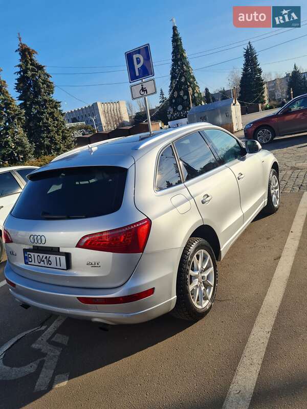 Позашляховик / Кросовер Audi Q5 2012 в Кременчуці