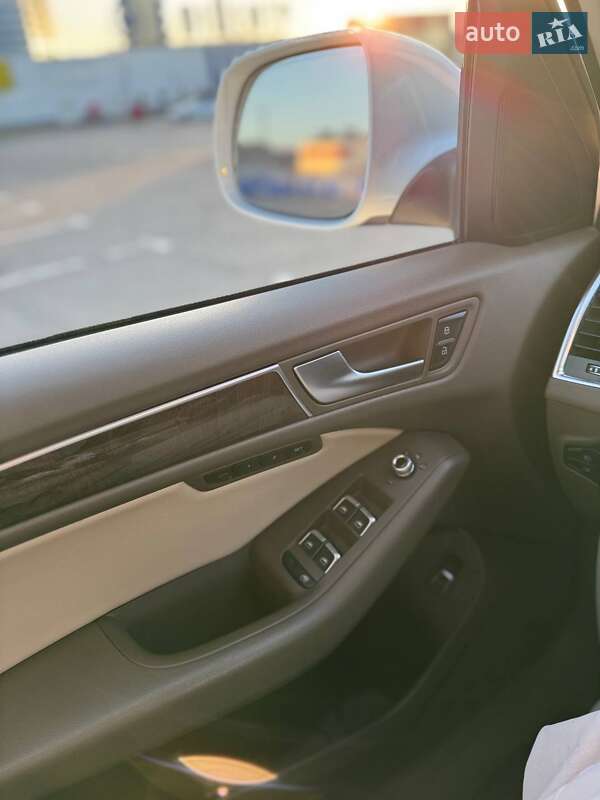 Позашляховик / Кросовер Audi Q5 2012 в Одесі