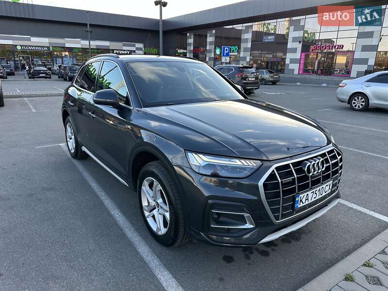 Позашляховик / Кросовер Audi Q5 2021 в Києві фото 3 Позашляховик / Кросовер Audi Q5 2021 в Києві