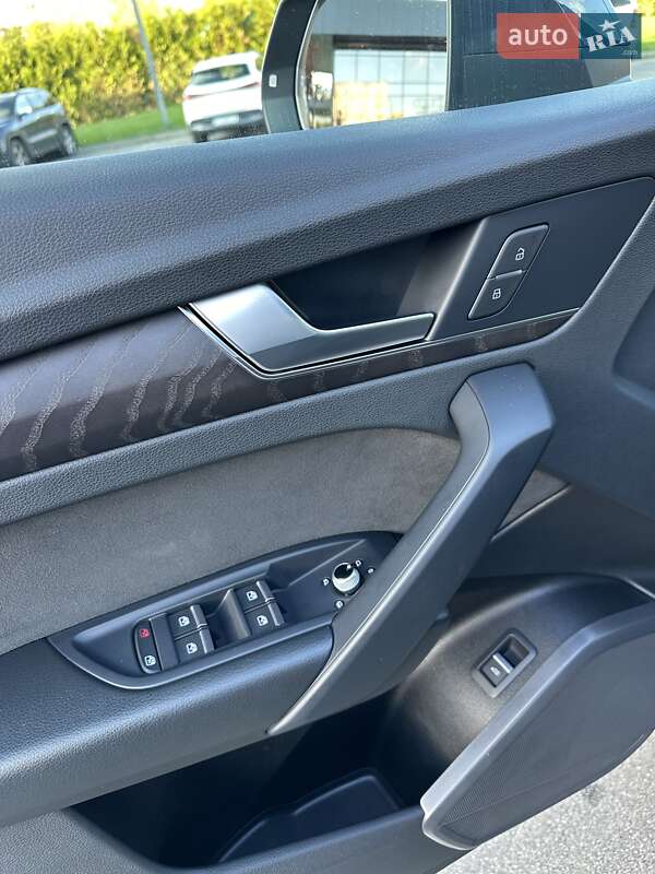 Позашляховик / Кросовер Audi Q5 2021 в Києві фото 12 Позашляховик / Кросовер Audi Q5 2021 в Києві