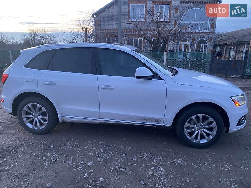 Внедорожник / Кроссовер Audi Q5 2014 в Киеве